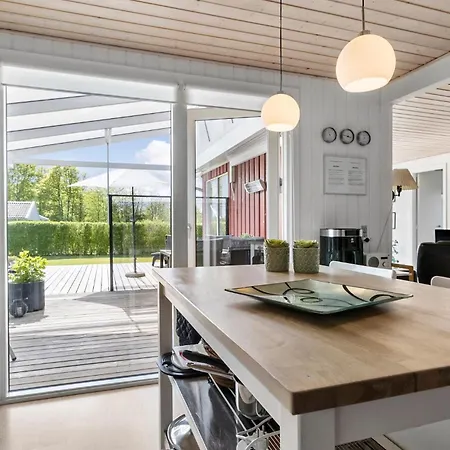 Сasa de vacaciones With A Fireplace 316 Egernsund