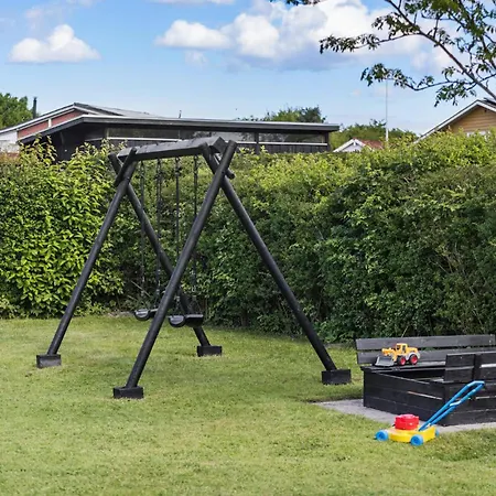 Feriehus With A Fireplace 316